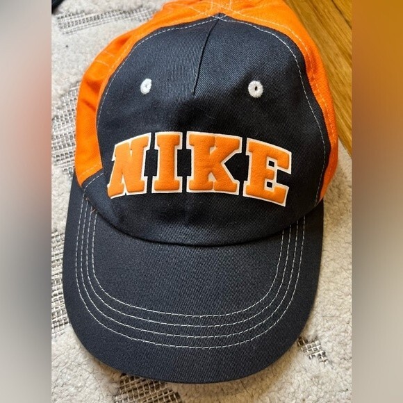 Nike Youth Child 5-9 years old Grey and Orange Ball Cap Hat Adjustable - Picture 1 of 8